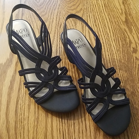 old navy blue flip flops